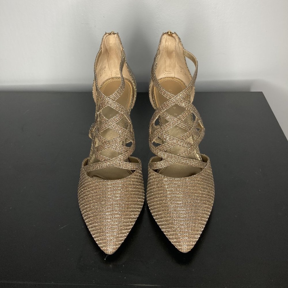 NWOT Gold Rhinestones Kelly & Katie Heels Size 9
